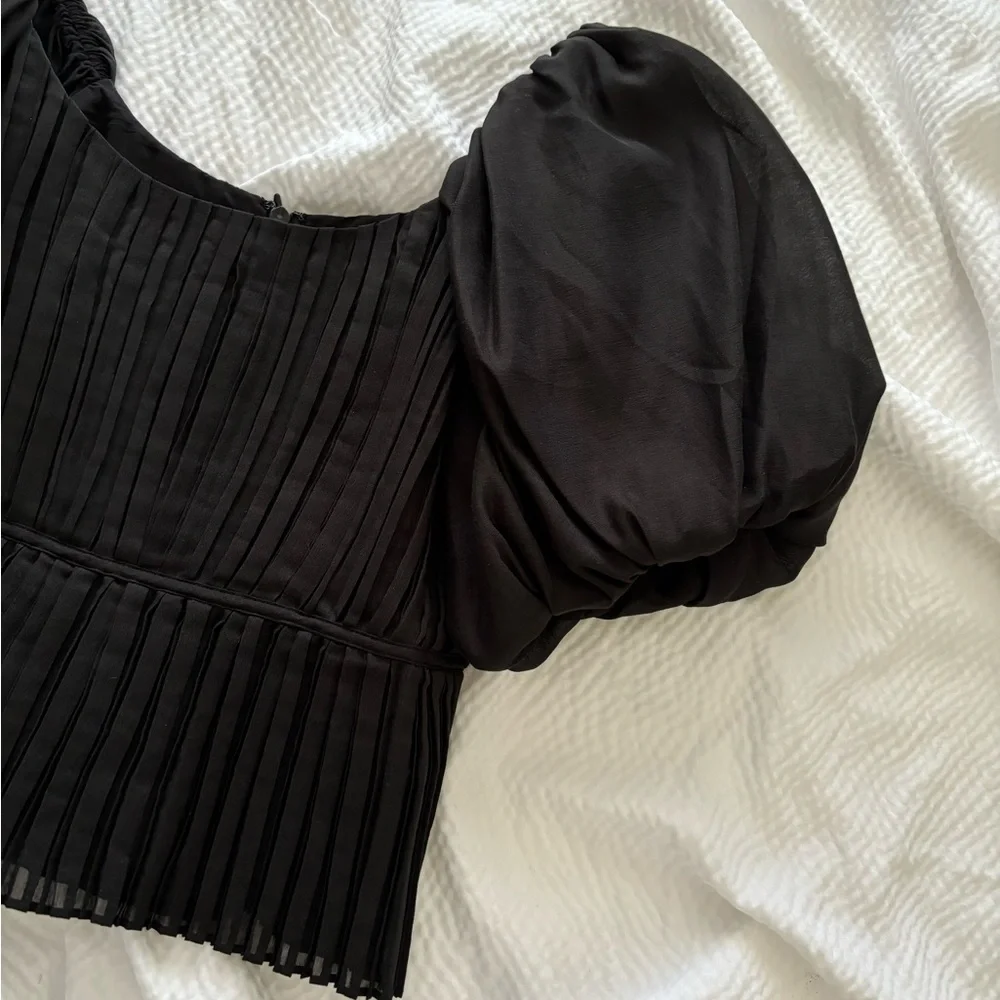 Banana Republic Black Pleated Romantic Puff Sleeve Top